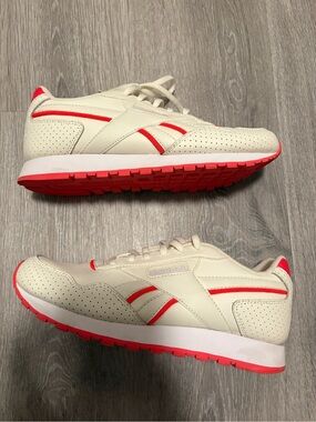 Women’s Reebok Sneakers